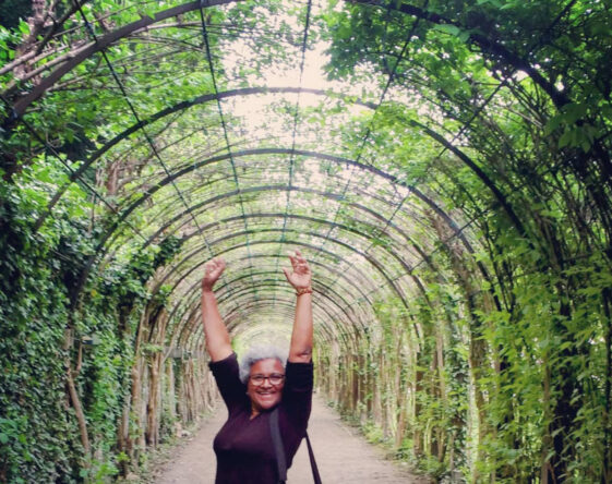 abuela viaja por el mundo