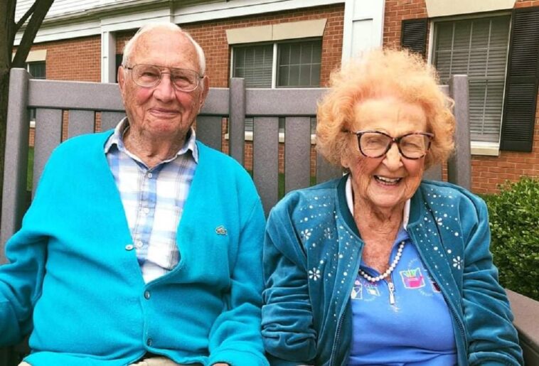 Tienen 100 y 102 años y se enamoraron en una residencia de ancianos