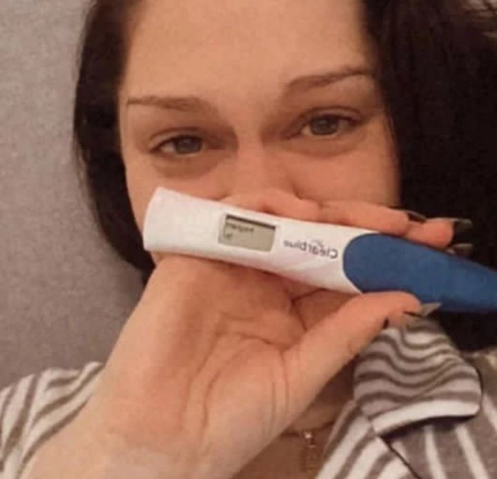 Jessie J aborto