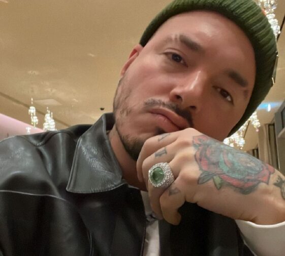 J Balvin es señalado de «machista» por un comentario que le hizo a su novia Valentina Ferrer