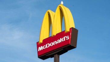 Una empleada de McDonald’s comparte en redes un pedido de 6.400 artículos que asciende a 7.400 dólares