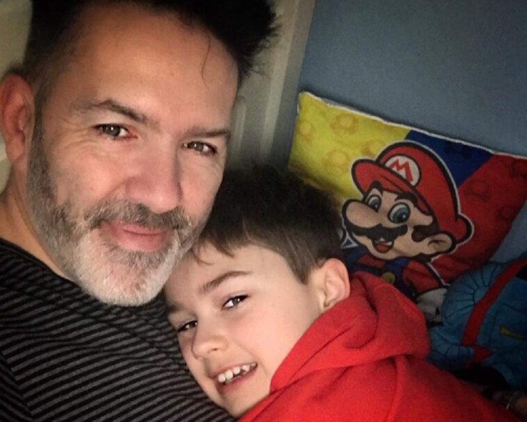 Un padre pide en Twitter que feliciten a su hijo autista en su cumpleaños: sorprenden las respuestas