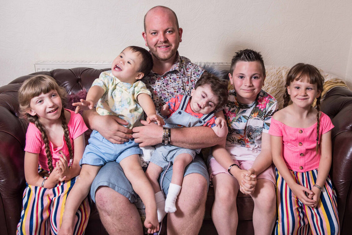 Ben Carpenter padre soltero adoptó seis niños discapacitados