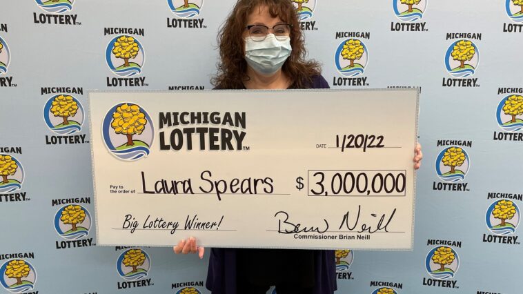 Una mujer encuentra un premio de lotería de 3 millones de dólares escondido en la carpeta de spam