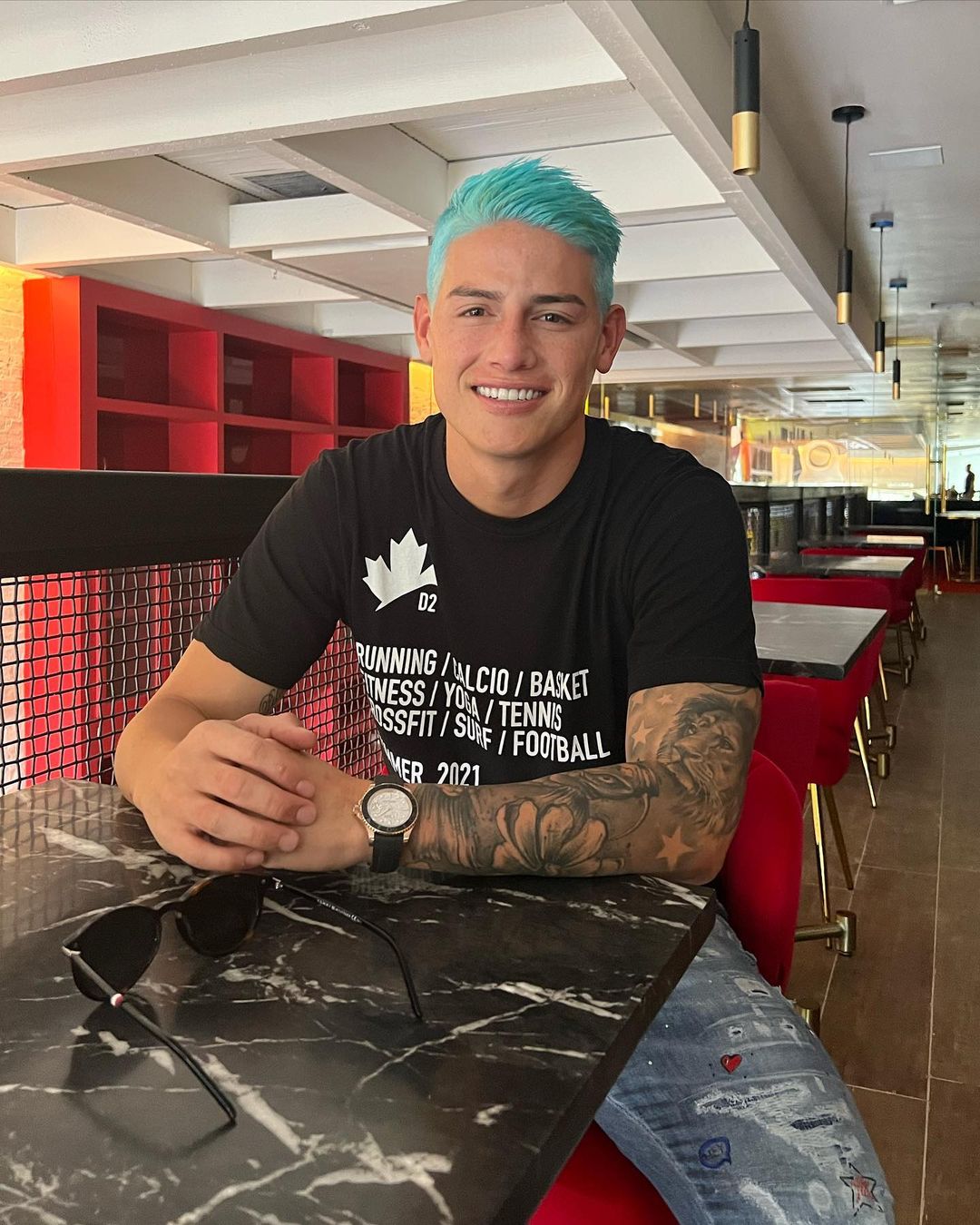 james pelo azul