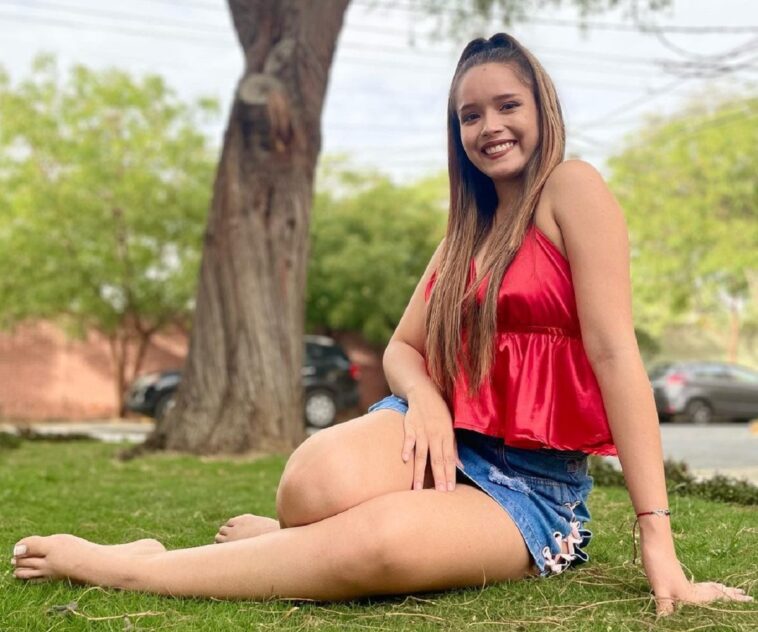 Kiara Lozano, ‘la chica viral de TikTok’ que se hizo famosa con el video ‘Chúpalo’