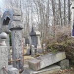 mujer muere en el cementerio