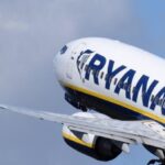 Ryanair deja a una madre embarazada y a su familia varados en un país equivocado